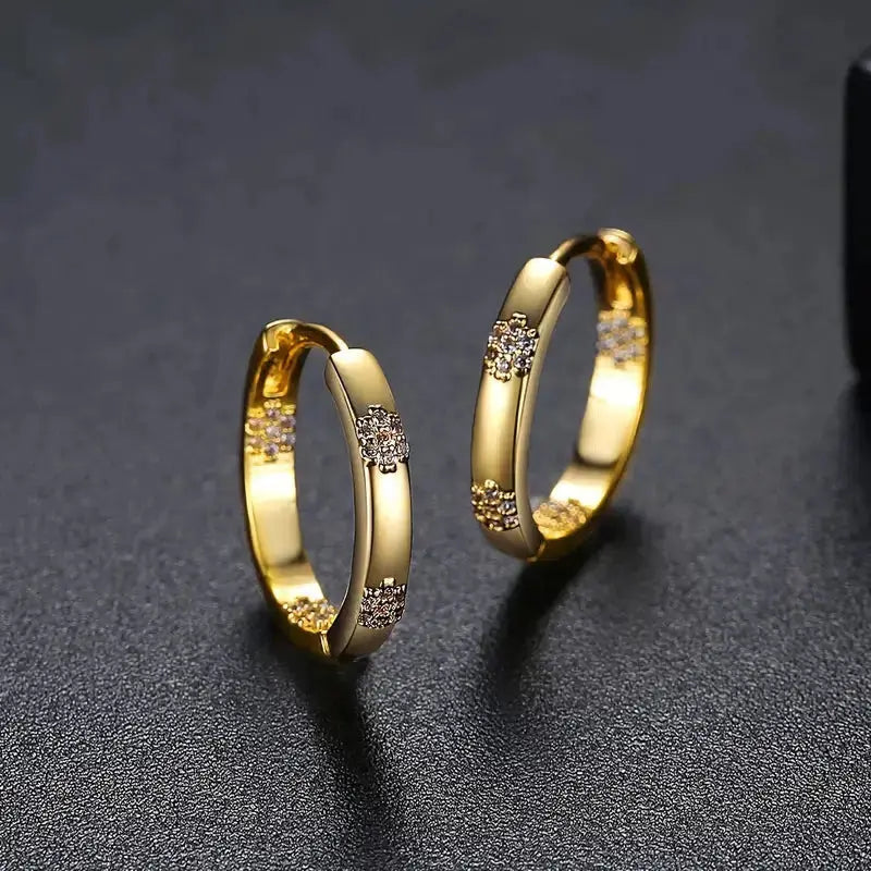 Pendientes de Aro Vintage Dorados con Flores