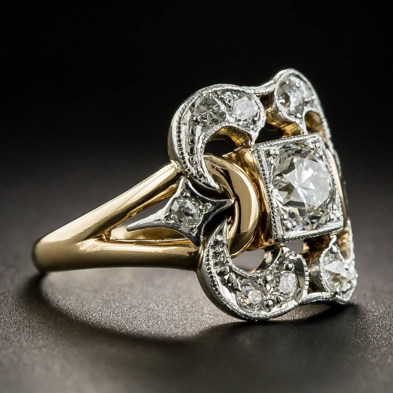 Anillo Clásico en Oro con Zirconia Vintage